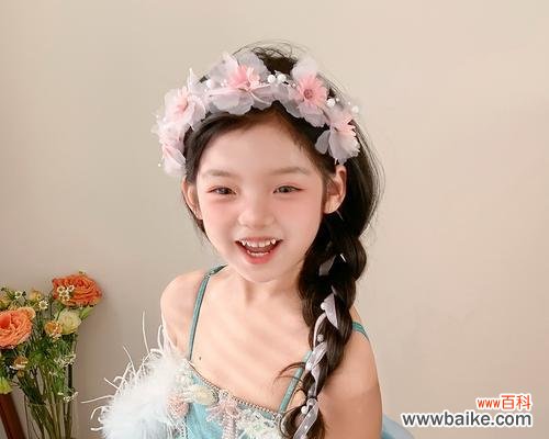 粉色流苏花的寓意是什么?粉色流苏花在装饰中的作用是什么?