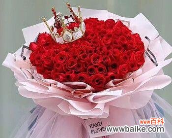 用19朵玫瑰向心爱的人表白，传递浓浓的爱意 19朵玫瑰的含义与象征——爱情的深情告白