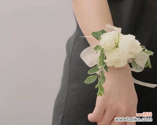 手腕花通常代表什么含义？这种装饰的象征意义有哪些？