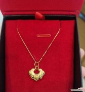 黄金与富贵花吊坠的寓意是什么？黄金与富贵花吊坠代表什么？