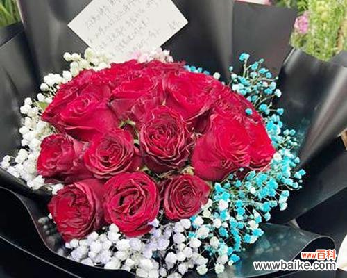 21朵红色玫瑰代表什么？送21朵玫瑰花的特别含义是什么？