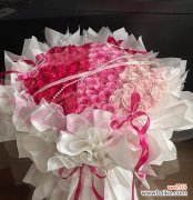 送粉色花的寓意是什么？它代表了哪些情感？