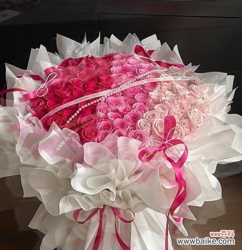 送粉色花的寓意是什么？它代表了哪些情感？