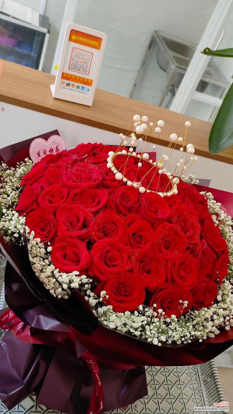 节日送玫瑰花代表什么？节日送玫瑰的寓意是什么？