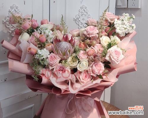 用花言巧语传递心意 13朵粉玫瑰的深层寓意