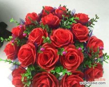 解读18朵玫瑰所代表的特殊含义与情感 18朵玫瑰的象征意义及寓意