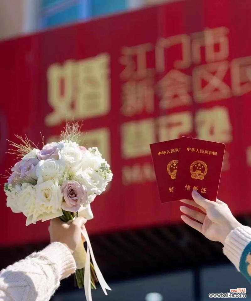 手捧花扎成四小束的寓意是什么?四小束手捧花代表什么?