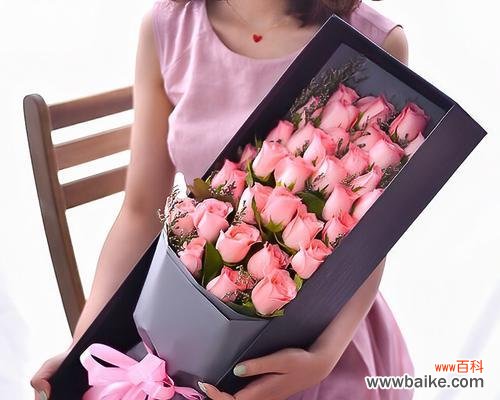 花言巧语中的九朵粉玫瑰 九朵粉玫瑰的花语解读