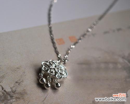 白色五花项链代表什么？五花项链的寓意有哪些？