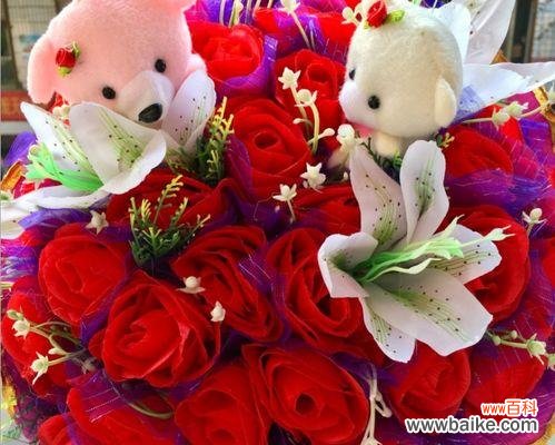 手捧花送新郎代表什么?新郎收到花束的意义是什么?