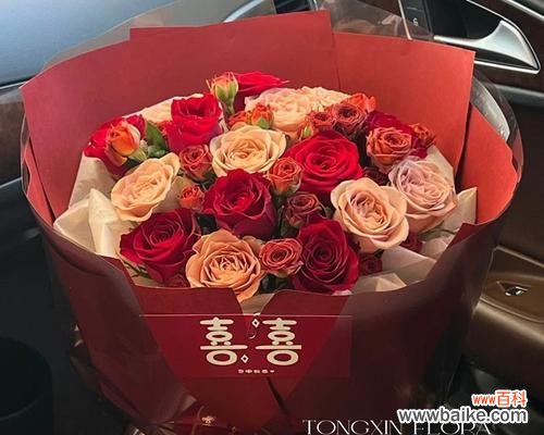 蓝色和橙色手捧花有何特殊含义?