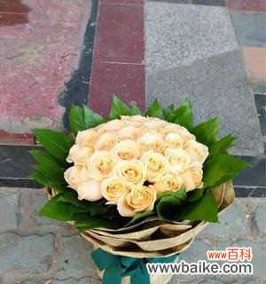 探索香槟玫瑰的神秘象征 香槟玫瑰的美丽寓意