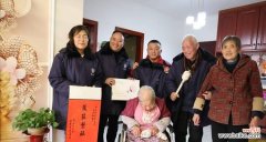 送长辈花的含义是什么？多少朵花代表对长辈的敬意？