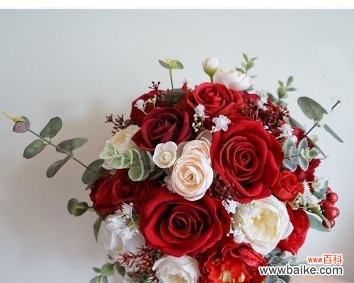 手捧花有几斤花瓣的寓意是什么？花瓣数量对手捧花意义的影响是什么？