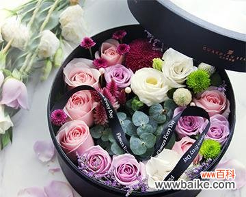 情人节送四朵花有何寓意?它们代表了什么?