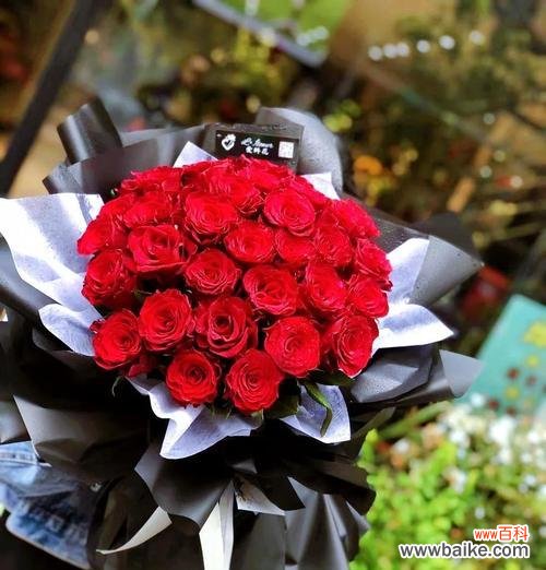 七夕节送多少朵玫瑰花有特殊含义?玫瑰花数量在七夕的寓意是什么?