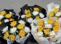 扫墓时用黄色花有什么含义？黄色花在扫墓中的寓意是什么？