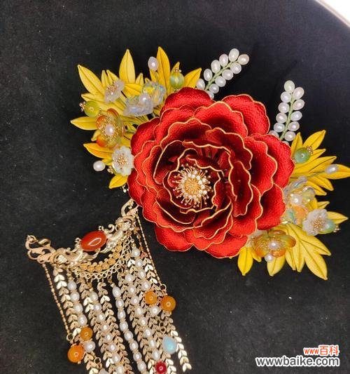 红色牡丹花瓣缠花象征着什么?