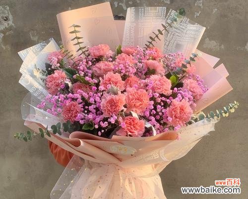 送长辈什么花代表好运?长辈生日送花的寓意有哪些?