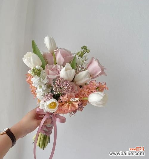 手捧花送逝去人有何寓意？逝者手捧花的意义是什么？