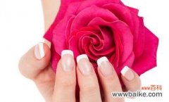 红色玫瑰花抓头发代表什么？这个动作的寓意是什么？