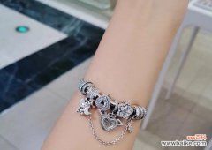 银色花手链象征什么？银色的花手链寓意是什么？