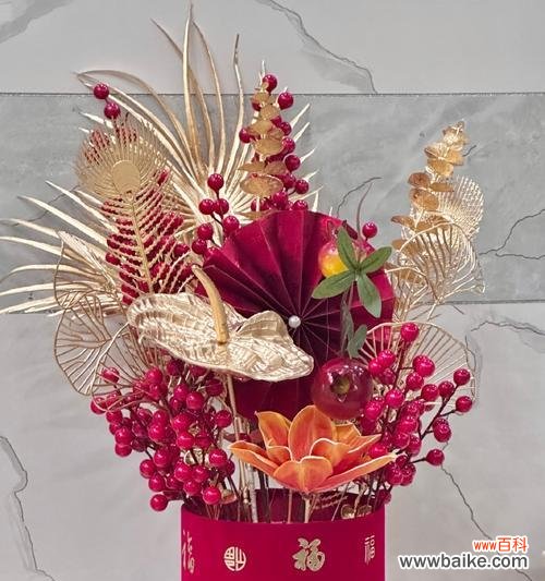 春节联欢晚会中花的象征意义是什么？