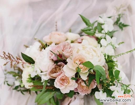 新娘手捧花加水有何寓意?它象征着什么?