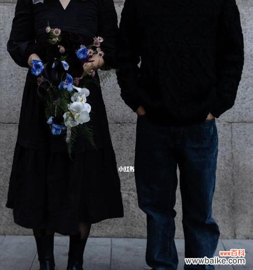 暗黑色手捧花代表什么?它们的寓意有哪些?