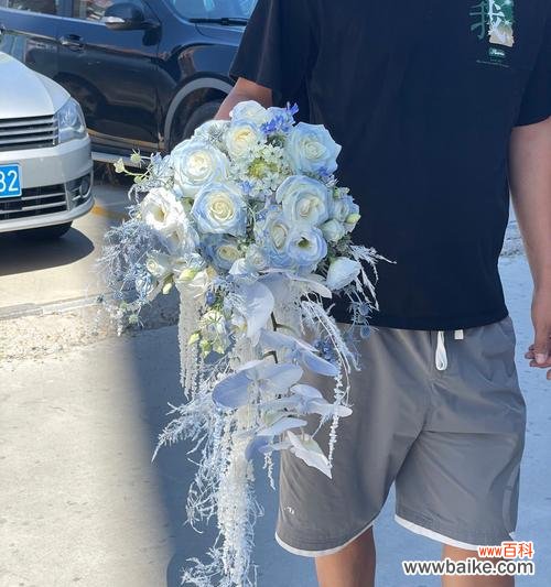 手捧花对每个人有何寓意?手捧花的意义是什么?