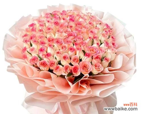 以999朵玫瑰代表的浓情花语，让爱意更加深沉 999朵玫瑰的花语