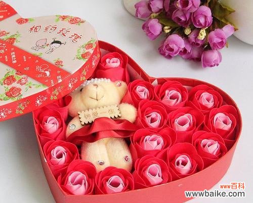 传递爱情与感激之情的浪漫佳选 18朵玫瑰花的意义及象征