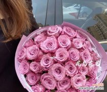 表达深情的花束 33朵玫瑰的浪漫寓意