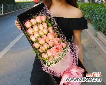 红玫瑰与粉玫瑰的不同寓意与传达方式 红玫瑰与粉玫瑰