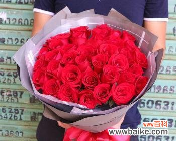 美丽花朵中的深刻寓意 九朵玫瑰花的象征意义及寓意