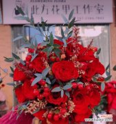 深情 红色玫瑰花的象征意义