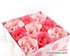 九朵玫瑰花代表什么 九朵玫瑰花的象征意义