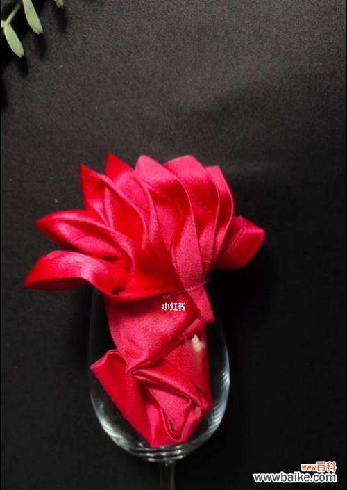 揭示八瓣花的深层含义 八瓣花的寓意和象征