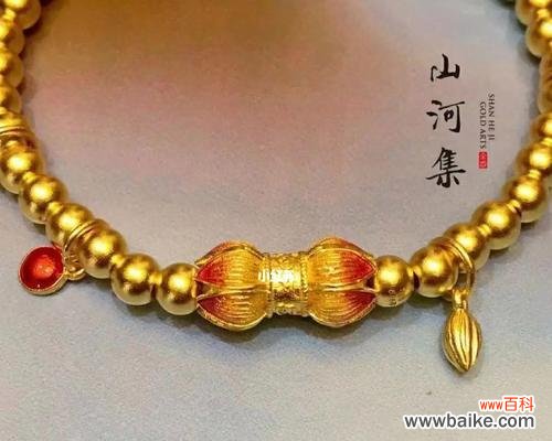 黄金莲花的美丽与坚韧——一朵莲花的生命之旅 黄金莲花的寓意与象征意义