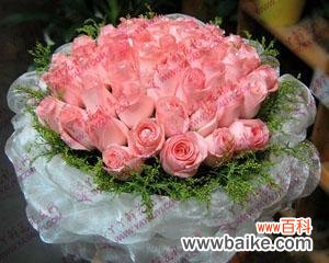 传递爱与关怀的神奇数字 玫瑰33朵的深刻意义