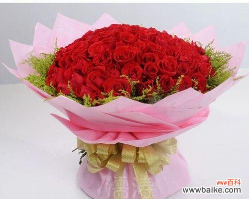 探寻九十九朵玫瑰所代表的浪漫与爱情 九十九朵玫瑰的寓意与象征意义