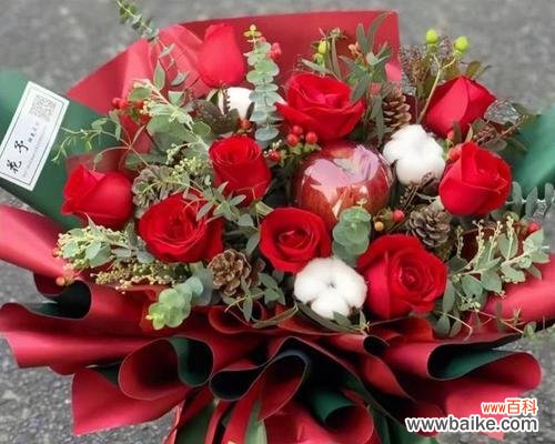 解读19朵玫瑰的含义与象征 19朵玫瑰花语的深意