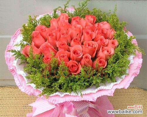 绽放爱与美的十一朵粉玫瑰 十一朵粉玫瑰的象征意义及传承